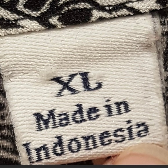 CROFT & Barrow Paisley Button Down Top - Picture 9 of 11